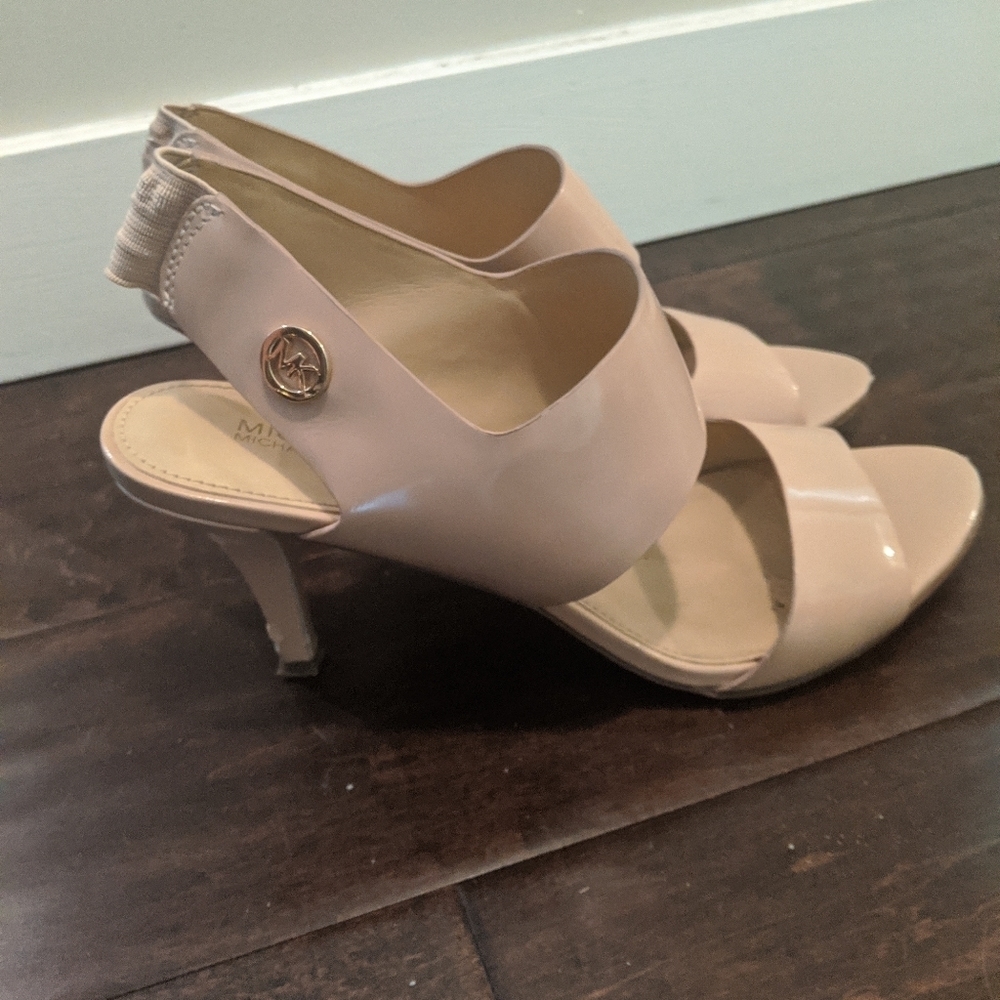 Michael Kors Rochelle Patent Leather Nude Block Heel Sandals Size 6.5